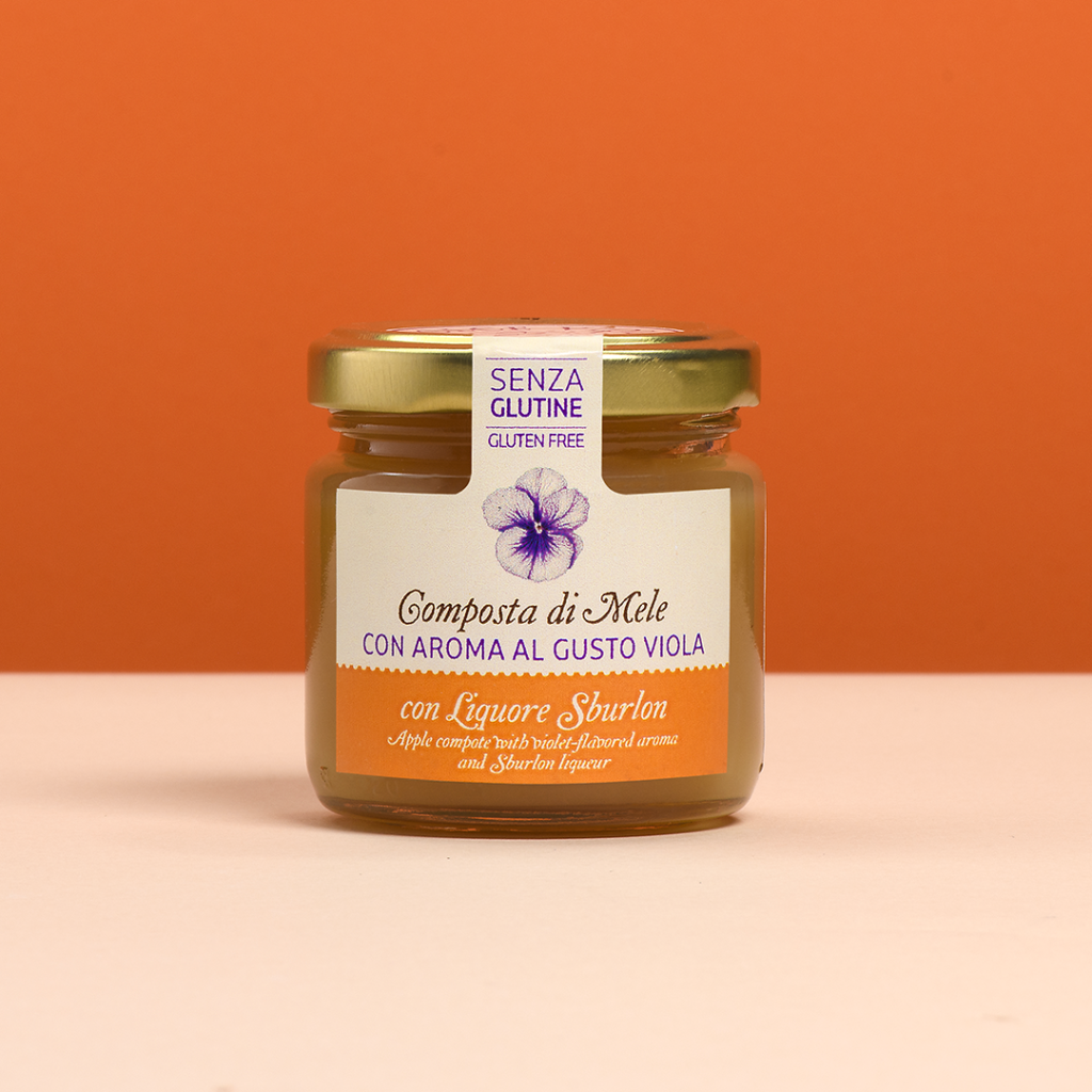 Composta di mele con aroma violetta e liquore Sburlon